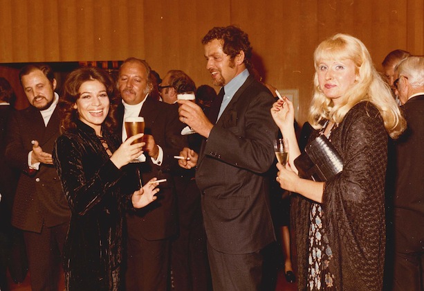 Hannelore Elsner, Peter Alexander und weitere prominente Schauspieler bei der Eröffnung der GLORIA und CITY Kinos